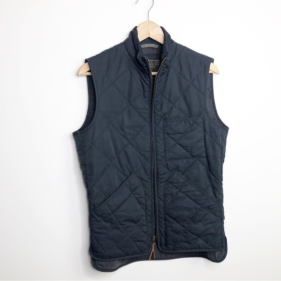 J Crew black quilted zip front vest - Picture 3 of 11